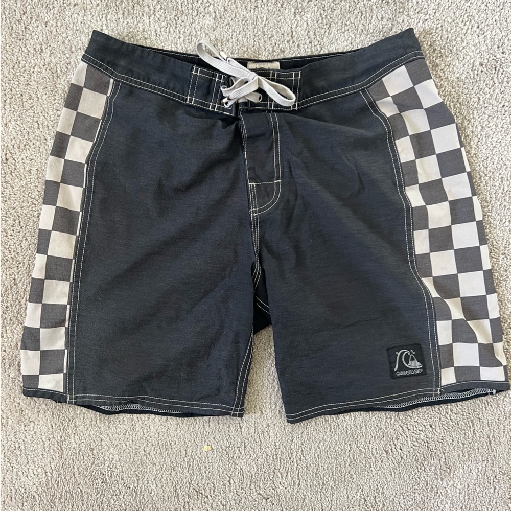 Quiksilver Men’s “Original” Checkerboard Stretch Boardshorts Size 31 waist